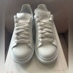 Alexander McQueen Women’s Sneakers size 39